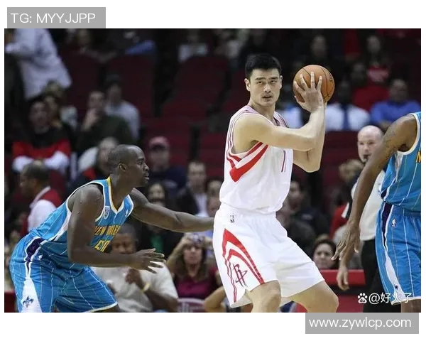 姚明前锋技术解析：从基本功到战术运用的全面探讨